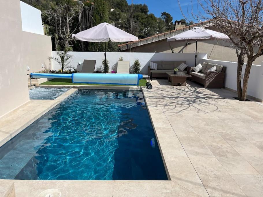 Lux Spa 2 Barcelona Vallirana Dış mekan fotoğraf