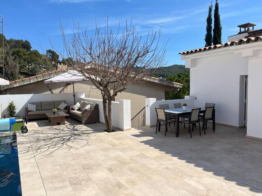 Lux Spa 2 Barcelona Vallirana Dış mekan fotoğraf